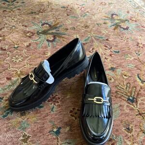 NEW Bandolino Florida Lug Sole Kilt Loafers Slip-On Black Patent 9.5M Buckle